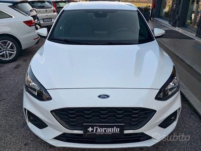Usata Ford Focus ST 125 CV (91 kW) 2021 Bianco Berlina