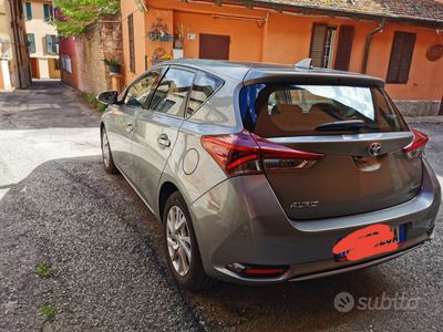 Toyota Auris Hybrid