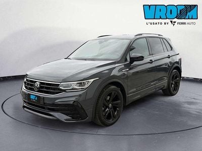 Usata VW Tiguan R-line 150 CV (110 kW) 2024 Grigio scuro SUV