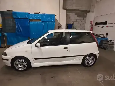 Usata Fiat Punto 133 CV (97 kW) 1996 Berlina