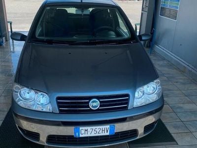 Usata Fiat Punto Dynamic 80 CV (58 kW) 2004 Utilitaria