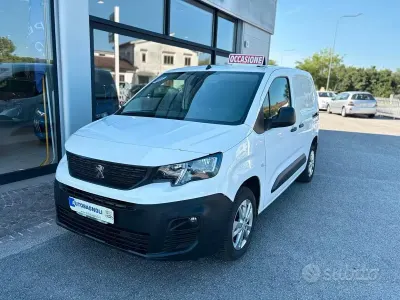 Usata Peugeot Partner 131 CV (96 kW) 2021 Bianco Monovolume