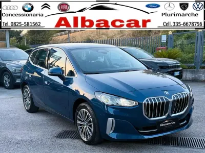 Usata BMW 218 Active Tourer Luxury Line 150 CV (110 kW) 2023 Blu Monovolume