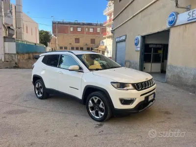 Usata Jeep Compass Limited 140 CV (102 kW) 2019 Bianco SUV