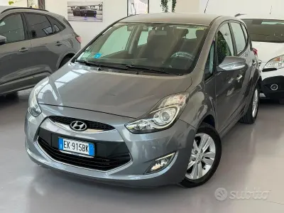 Usata Hyundai ix20 Style 90 CV (66 kW) 2011 Argento Utilitaria