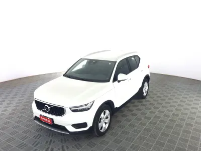 Usata Volvo XC40 129 CV (94 kW) 2022 Crystal white SUV