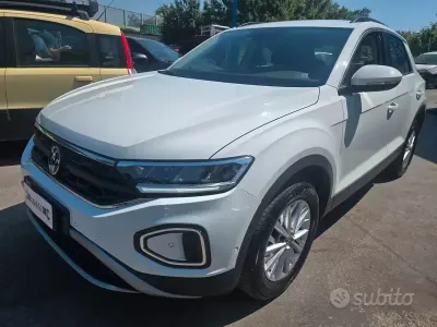 Usata VW T-Roc 116 CV (85 kW) 2023 Bianco SUV