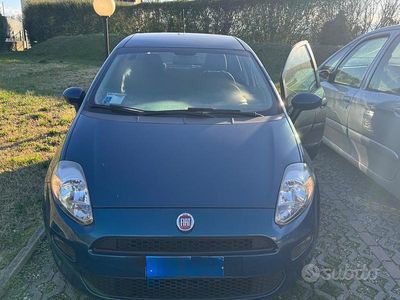 Usata Fiat Punto 69 CV (50 kW) 2013 Blu Utilitaria