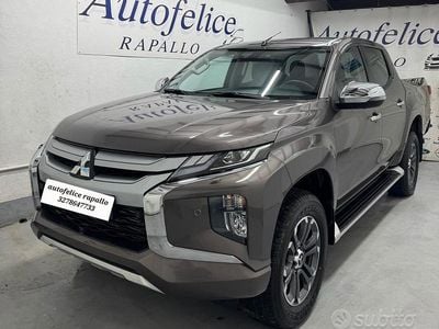 Occasion Mitsubishi L200 Select 150 ch (110 kW) 2021 Gris Pick-up