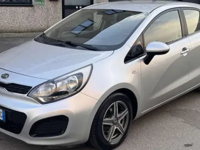 Begagnad Kia Rio EX 75 HK (55 kW) 2012 Other Sedan