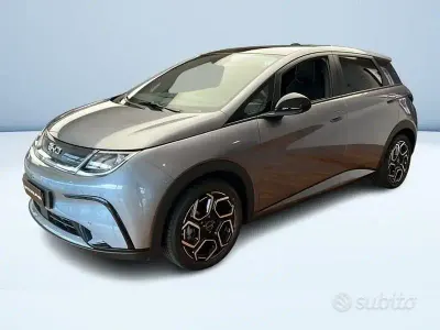 Nuova BYD Dolphin Design 2026 Grigio Utilitaria