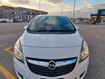 Usata Opel Meriva 120 CV (88 kW) 2016 Bianco Monovolume