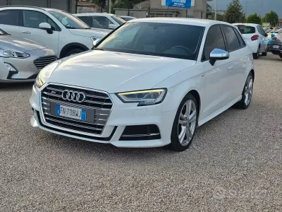 Usata Audi A3 Ambiente 310 CV (228 kW) 2018 Bianco Berlina