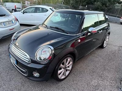 Usata Mini Cooper D 111 CV (81 kW) 2013 Nero Utilitaria