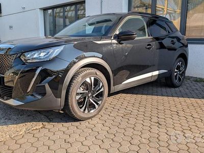 Usata Peugeot 2008 Allure 131 CV (96 kW) 2023 Nero SUV