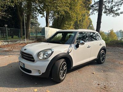 Usata Mini Countryman 111 CV (81 kW) 2015 Bianco SUV