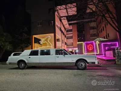 Usata Lincoln Town Car 1970 Bianco Berlina