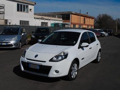 Usata Renault Clio II 75 CV (55 kW) 2010 Bianco Berlina