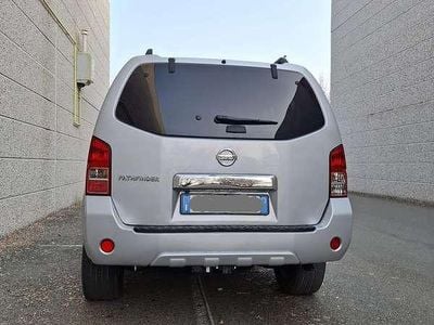 Usata Nissan Pathfinder 190 CV (139 kW) 2013 Argento SUV