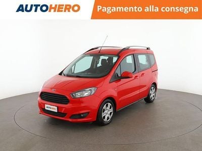Rosso Usata 2017 Ford Tourneo Courier Monovolume | 8899 € (Buon prezzo)
