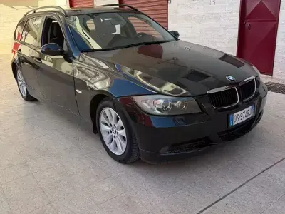 Usata BMW 318 143 CV (105 kW) 2009 Nero Station wagon