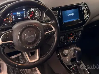 Usata Jeep Compass Limited 140 CV (102 kW) 2017 Grigio SUV