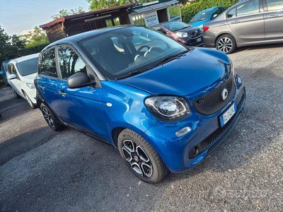Usata Smart ForFour Prime 71 CV (52 kW) 2017 Blu Utilitaria