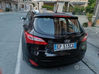 Usata Hyundai i30 90 CV (66 kW) 2013 Nero Station wagon