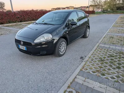 Usata Fiat Grande Punto S 69 CV (50 kW) 2013 Nero Utilitaria