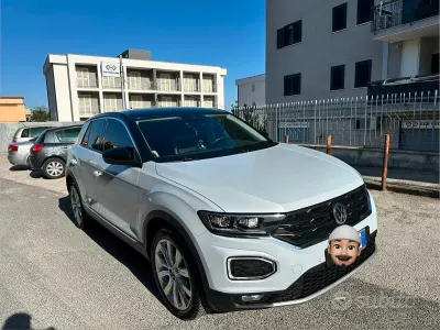 Usata VW T-Roc 116 CV (85 kW) 2019 Bianco SUV