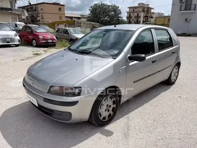 Usata Fiat Punto 80 CV (58 kW) 2001 Grigio Utilitaria