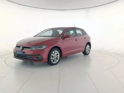 Usata VW Polo Style 95 CV (69 kW) 2022 Kings red metallizzato Utilitaria