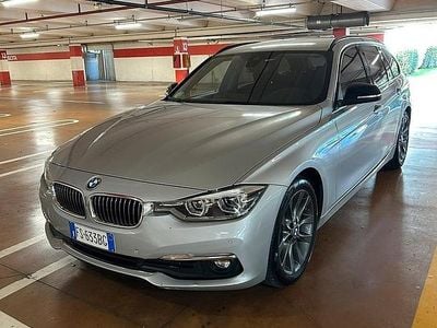 Usata BMW 320 Luxury Line 190 CV (139 kW) 2018 Grigio Station wagon