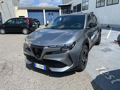 Nuova Alfa Romeo Junior Edizione Speciale 145 CV (106 kW) 2026 Grigio SUV