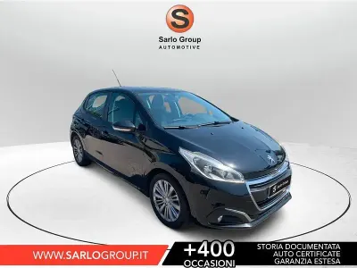 Usata Peugeot 208 Active 75 CV (55 kW) 2015 Nero Utilitaria