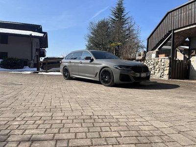 Begagnad BMW 530 M Sport 249 HK (183 kW) 2021 Grå Kombi