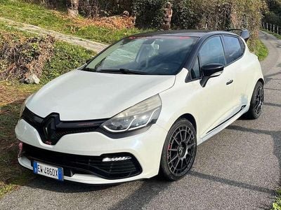 Usata Renault Clio IV 200 CV (147 kW) 2014 Berlina