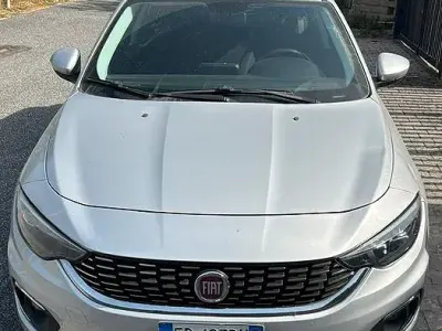Usata Fiat Tipo 95 CV (69 kW) 2018 Berlina