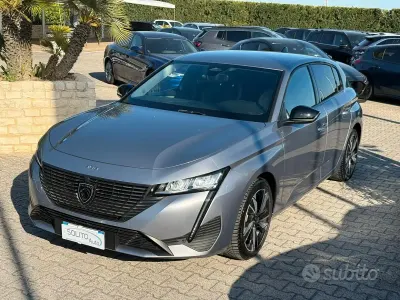 Usata Peugeot 308 Allure 131 CV (96 kW) 2022 Grigio artense Berlina