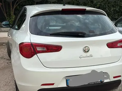 Usata Alfa Romeo Giulietta 2010 Bianco Utilitaria