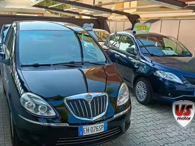 Usata Lancia Musa 95 CV (69 kW) 2011 Nero Monovolume