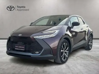 Usata Toyota C-HR Trend 140 CV (102 kW) 2024 Lilla SUV