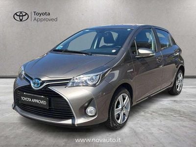 Usata Toyota Yaris Hybrid Active 101 CV (74 kW) 2016 Grigio Utilitaria
