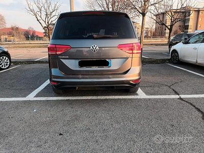 Usata VW Touran 2018 Grigio Monovolume