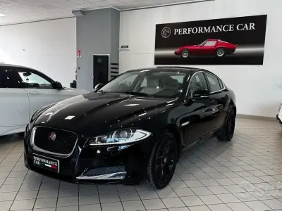 Usata Jaguar XF Premium Luxury 200 CV (147 kW) 2014 Nero Berlina