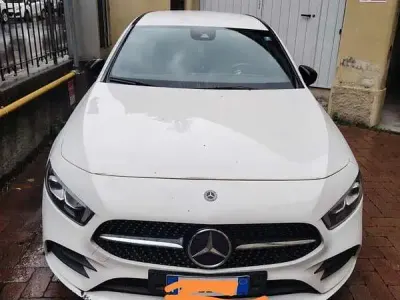 Usata Mercedes 180 AMG 120 CV (88 kW) 2018 Bianco Berlina