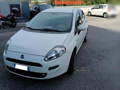 Usata Fiat Grande Punto 75 CV (55 kW) 2015 Utilitaria