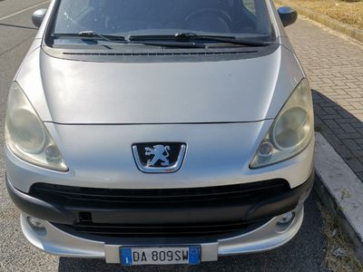 Peugeot 1007