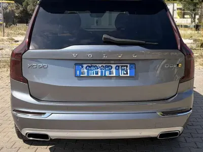 Usata Volvo XC90 Inscription 235 CV (172 kW) 2017 Grigio SUV