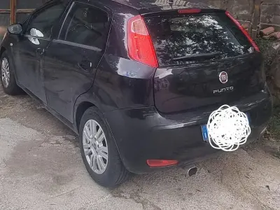 Usata Fiat Grande Punto 65 CV (47 kW) 2016 Nero Utilitaria